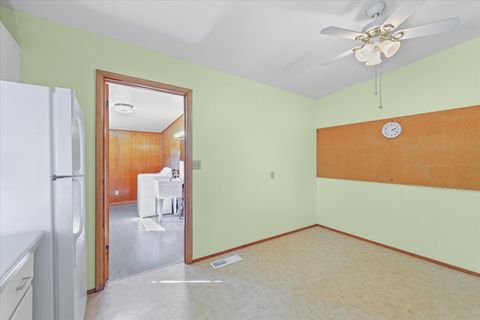 Tiny photo for 907 E Burkwood Drive, Urbana, IL 61801 (MLS # 12486229)