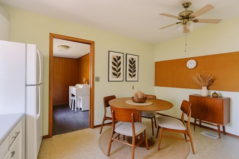 Tiny photo for 907 E Burkwood Drive, Urbana, IL 61801 (MLS # 12486229)