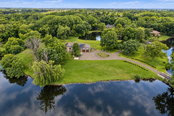 Photo 1 of 59 — 17N396 Binnie Lakes Trail, Dundee, IL 60118