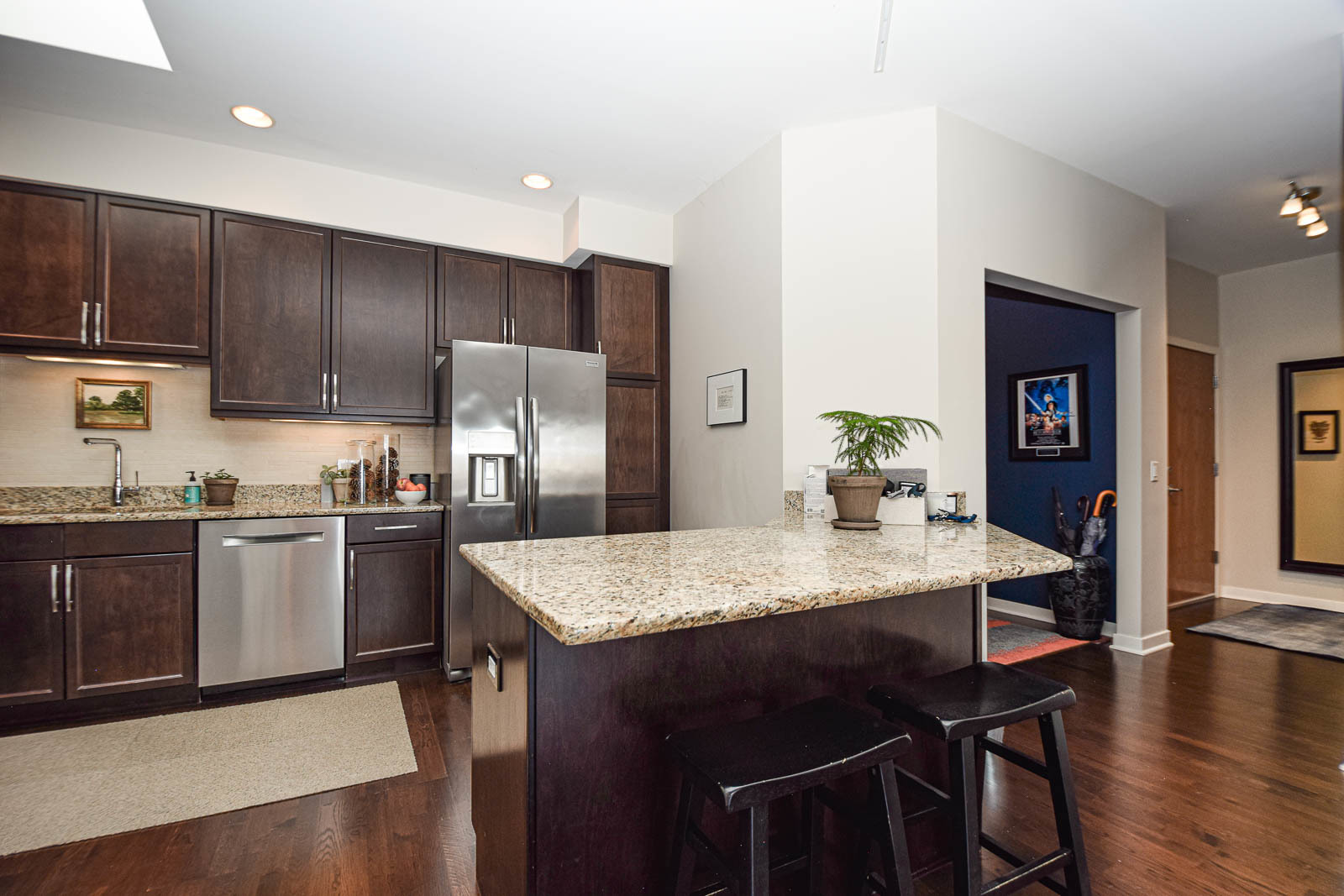 5858 N Broadway Avenue 602