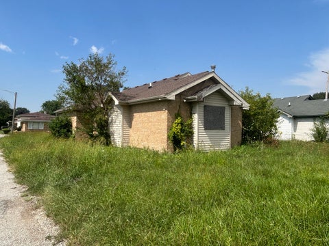 Tiny photo for 16051 Gauger Avenue, Harvey, IL 60426 (MLS # 12764028)