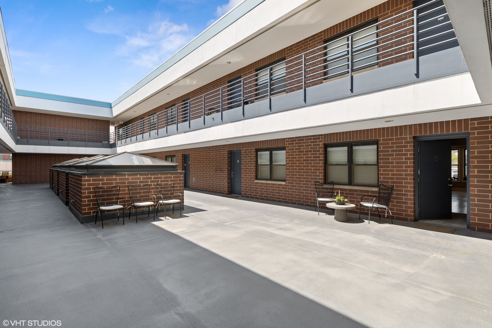 1600 N Halsted Street 2J