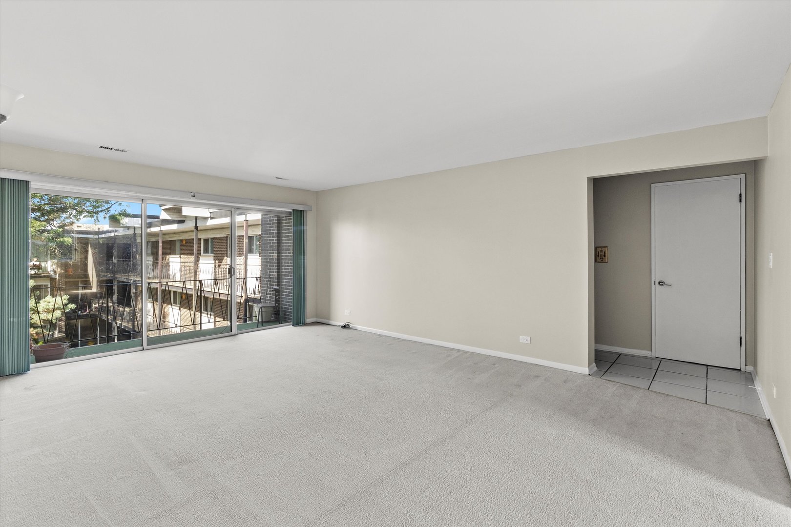 10124 Peach Parkway 208