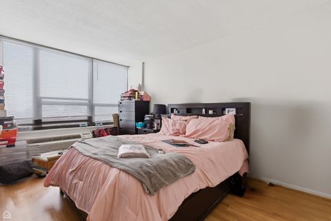 Tiny photo for 5100 N Marine Drive #17E, Chicago, IL 60640 (MLS # 12572245)