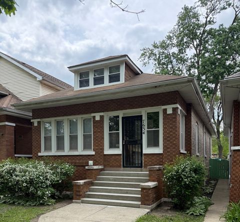 Tiny photo for 7634 S Loomis Boulevard, Chicago, IL 60620 (MLS # 12641079)