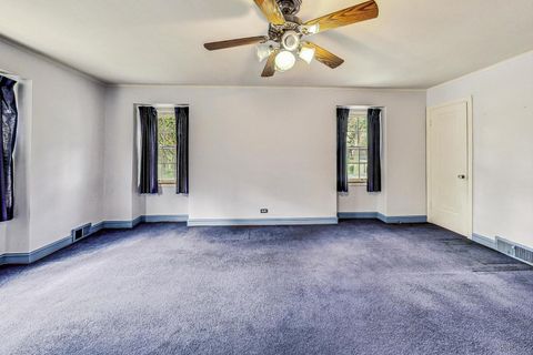 A home in North Riverside