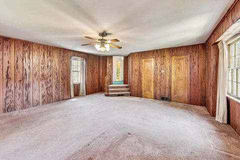 A home in North Riverside