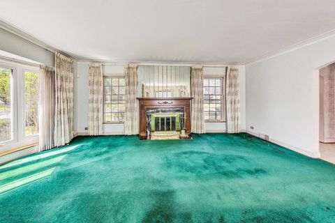 A home in North Riverside