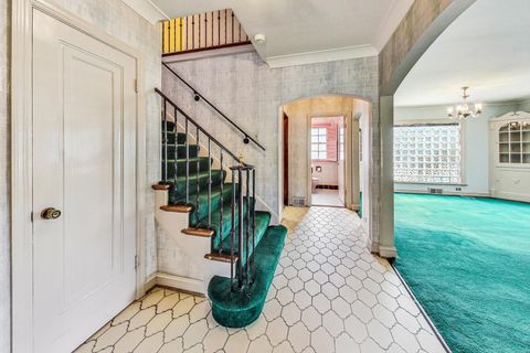 A home in North Riverside