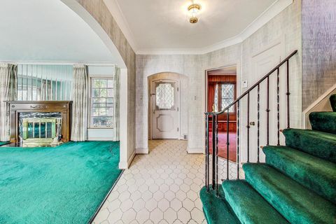 A home in North Riverside