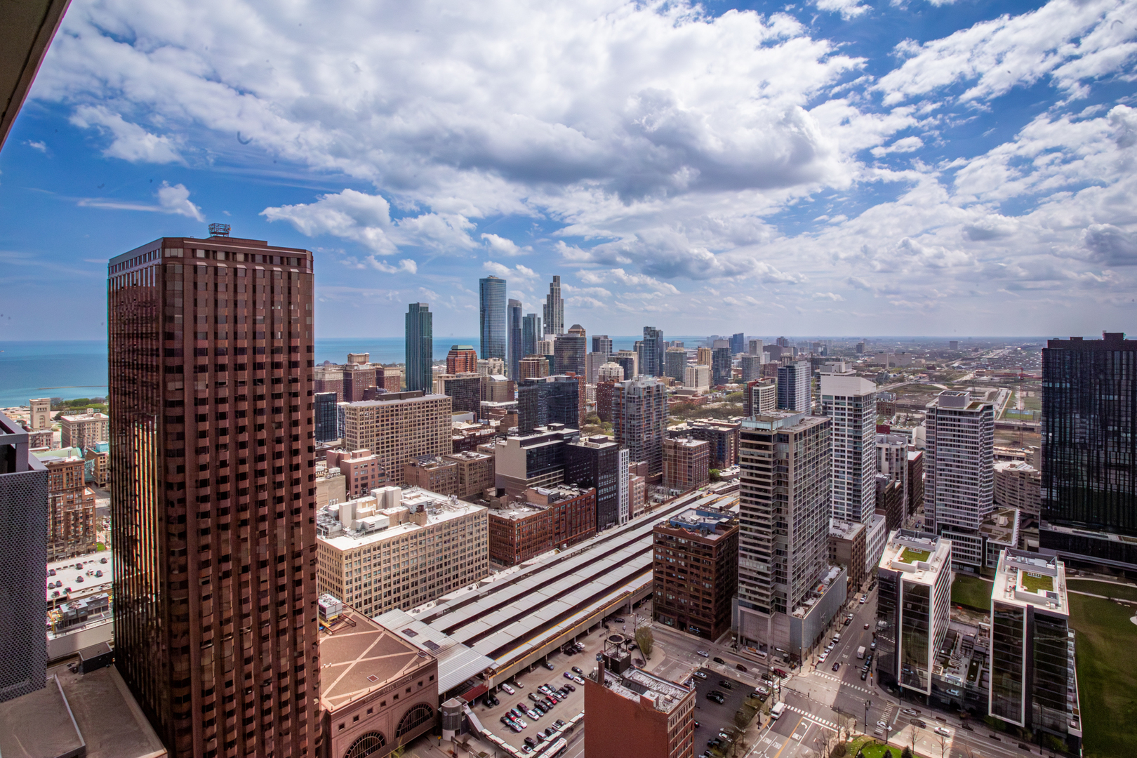 235 W Van Buren Street 4405