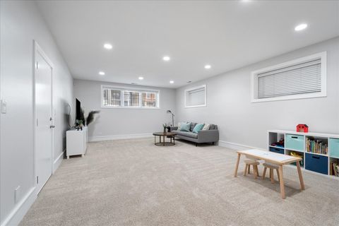 Tiny photo for 3816 N Ashland Avenue #1S, Chicago, IL 60613 (MLS # 12620179)