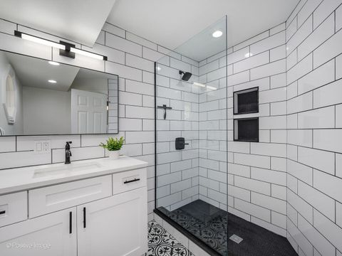 Tiny photo for 10630 S Keeler Avenue, Oak Lawn, IL 60453 (MLS # 12590346)