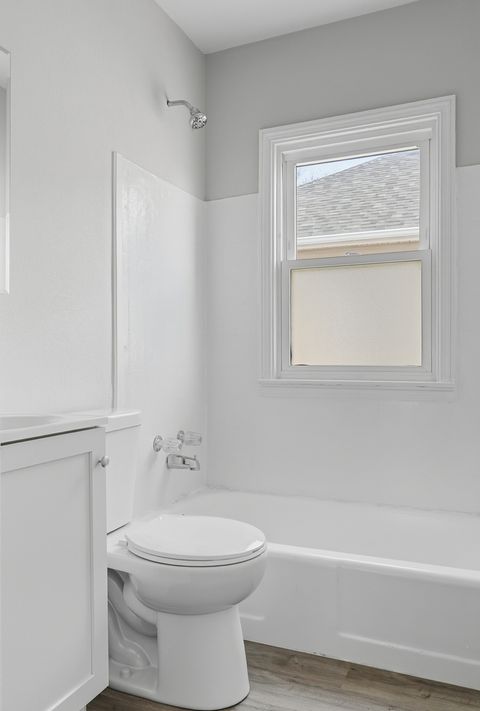 Tiny photo for 2721 Redwood Avenue, Davenport, IA 52802 (MLS # 12550669)