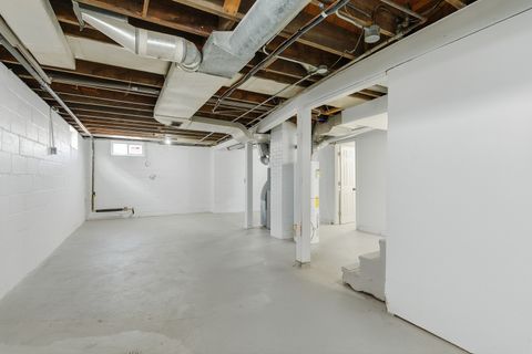 Tiny photo for 2721 Redwood Avenue, Davenport, IA 52802 (MLS # 12550669)