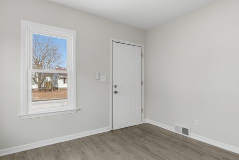 Tiny photo for 2721 Redwood Avenue, Davenport, IA 52802 (MLS # 12550669)