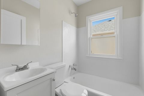 Tiny photo for 2721 Redwood Avenue, Davenport, IA 52802 (MLS # 12550669)