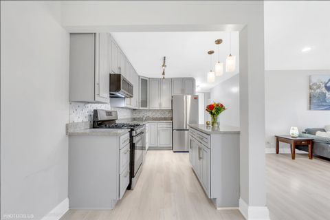 Tiny photo for 1126 S NEW WILKE Road #307, Arlington Heights, IL 60005 (MLS # 12513011)