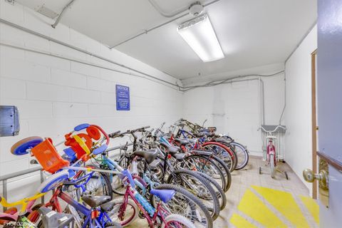 Tiny photo for 1126 S NEW WILKE Road #307, Arlington Heights, IL 60005 (MLS # 12513011)