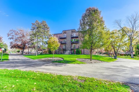 Tiny photo for 1126 S NEW WILKE Road #307, Arlington Heights, IL 60005 (MLS # 12513011)