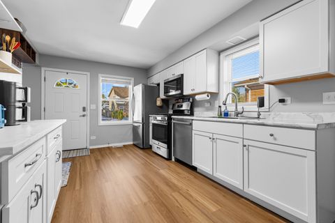 Tiny photo for 509 Catalpa Drive, Round Lake, IL 60073 (MLS # 12516345)