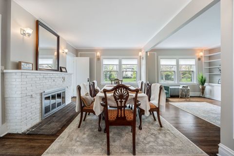 Tiny photo for 527 Warwick Road, Kenilworth, IL 60043 (MLS # 12356234)