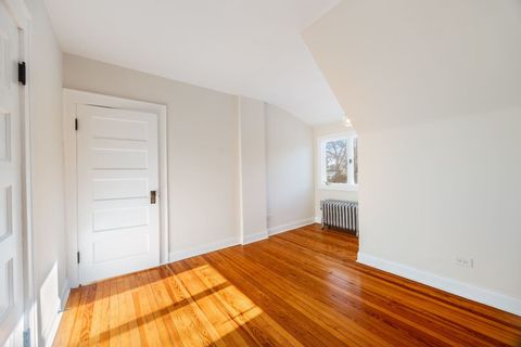 Tiny photo for 527 Warwick Road, Kenilworth, IL 60043 (MLS # 12356234)
