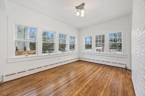 Tiny photo for 527 Warwick Road, Kenilworth, IL 60043 (MLS # 12356234)