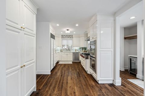 Tiny photo for 527 Warwick Road, Kenilworth, IL 60043 (MLS # 12356234)