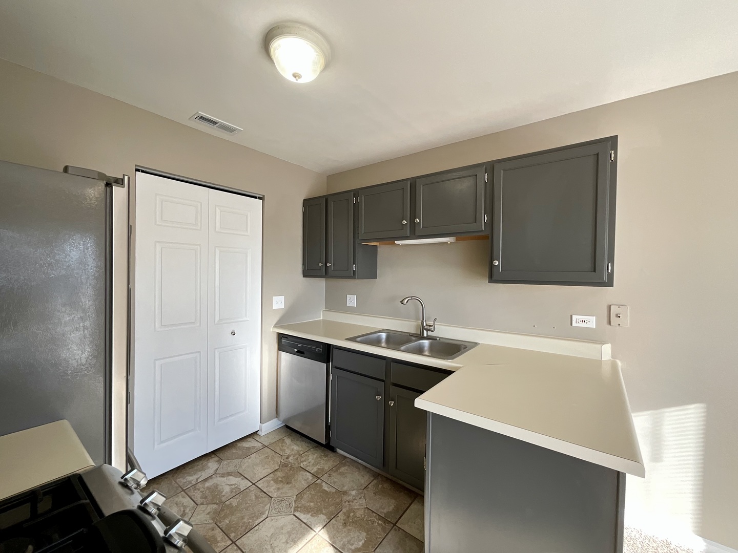 290 Crestview Drive C