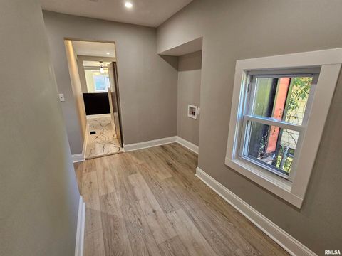 Tiny photo for 309 W 11TH Street, Metropolis, IL 62960 (MLS # EB459658)