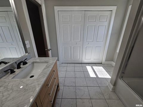 Tiny photo for 309 W 11th St Street, Metropolis, IL 62960 (MLS # EB459658)