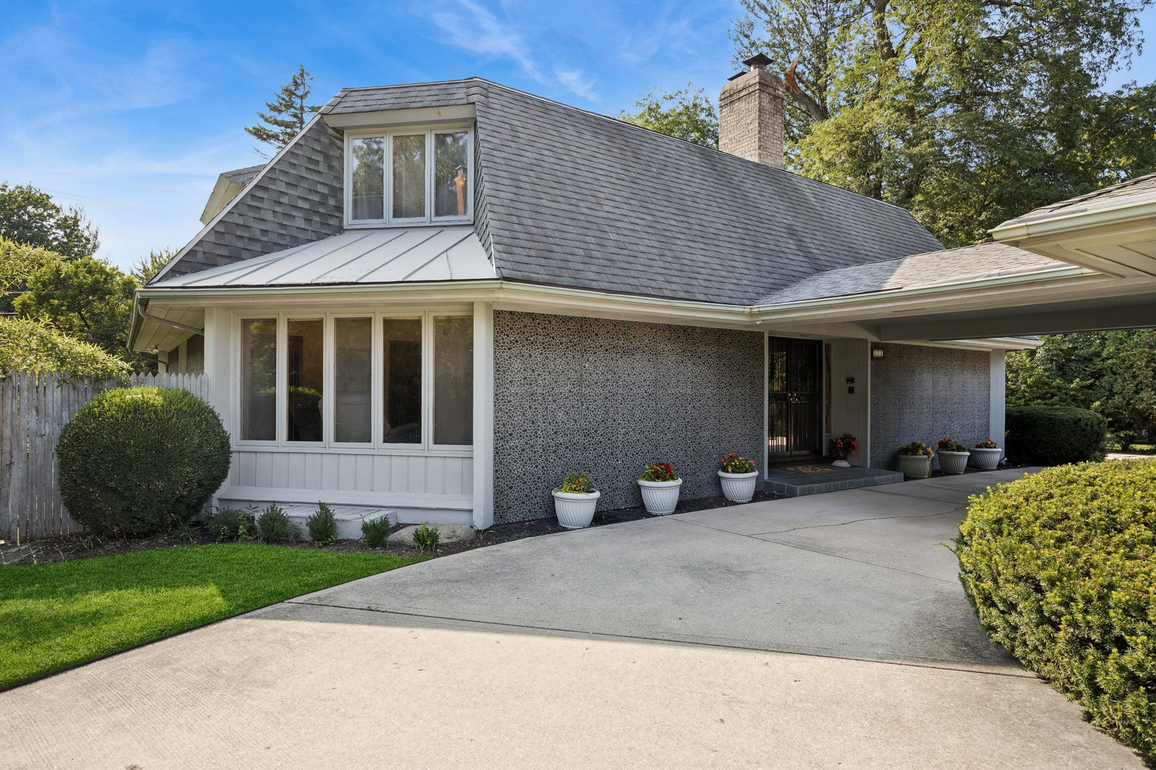 820 Ashland Avenue