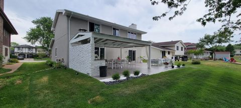 Tiny photo for 187 Bourne Lane, Bloomingdale, IL 60108 (MLS # 12543115)