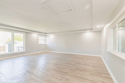 Tiny photo for 35611 N Grove Avenue, Ingleside, IL 60041 (MLS # 12548299)