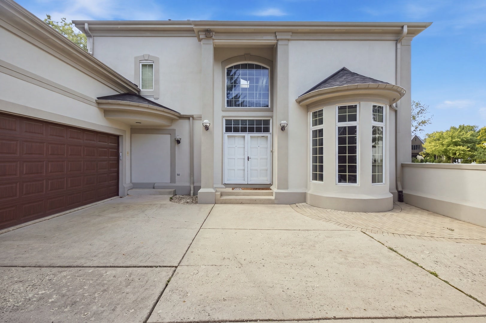 351 WILLOWOOD Lane