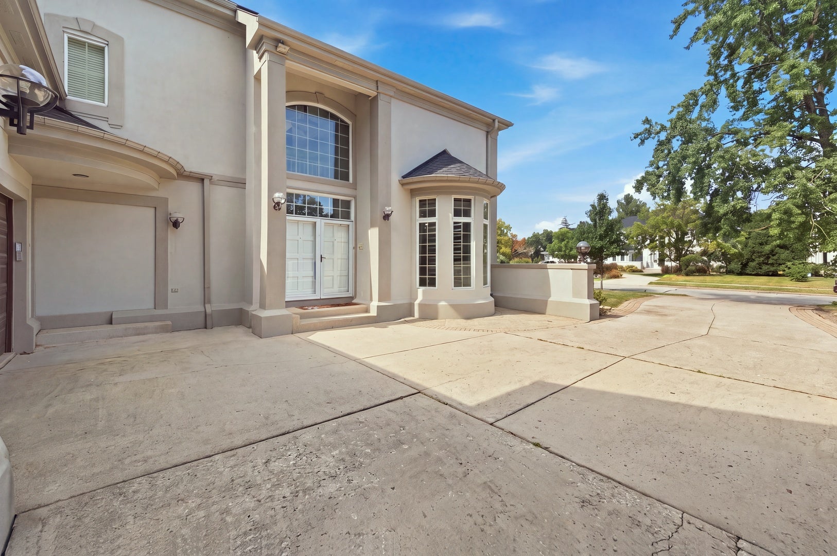 351 WILLOWOOD Lane