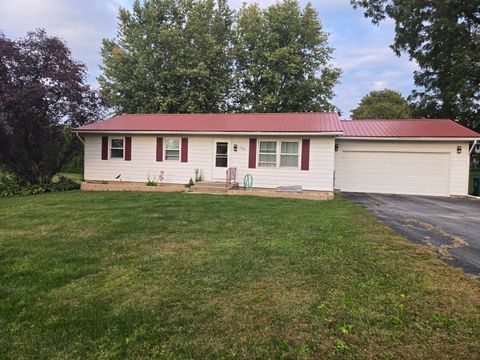 Photo of 302 Sunset Drive, Polo, IL 61064 (MLS # 12468905)