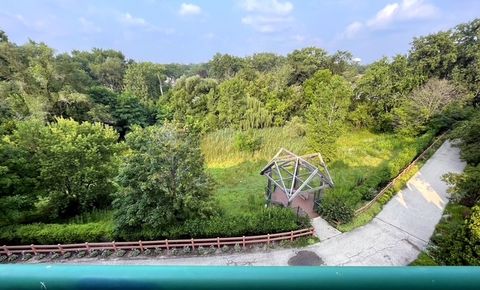 Tiny photo for 640 Mchenry Road #408, Wheeling, IL 60090 (MLS # 12681396)