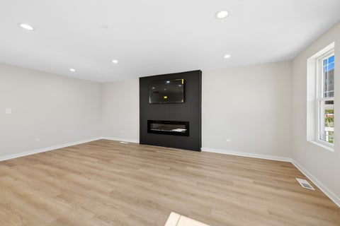 Tiny photo for 912 N Humphrey Avenue, Oak Park, IL 60302 (MLS # 12780836)