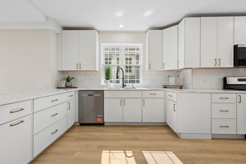 Tiny photo for 912 N Humphrey Avenue, Oak Park, IL 60302 (MLS # 12780836)
