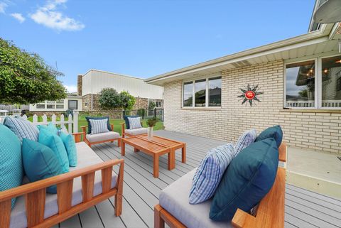 Tiny photo for 6052 W 129th Place, Palos Heights, IL 60463 (MLS # 12485841)