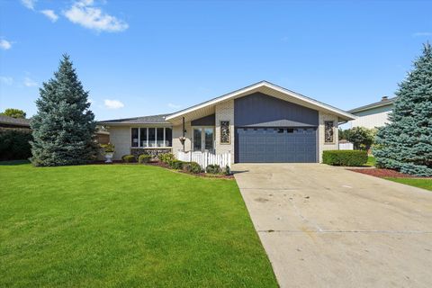 Tiny photo for 6052 W 129th Place, Palos Heights, IL 60463 (MLS # 12485841)