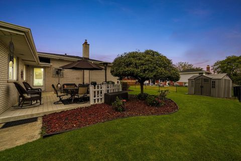 Tiny photo for 6052 W 129th Place, Palos Heights, IL 60463 (MLS # 12485841)