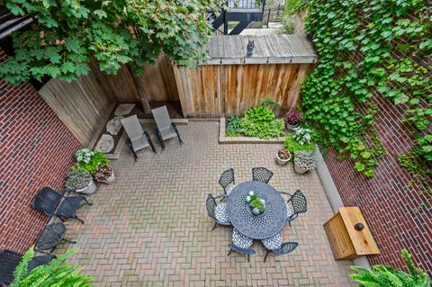 Tiny photo for 2327 N Bosworth Avenue, Chicago, IL 60614 (MLS # 12451428)
