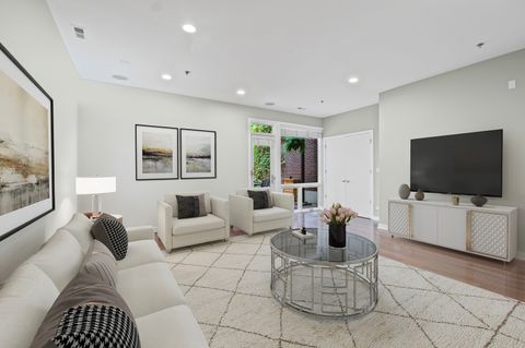 Tiny photo for 2327 N Bosworth Avenue, Chicago, IL 60614 (MLS # 12451428)