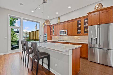 Tiny photo for 2327 N Bosworth Avenue, Chicago, IL 60614 (MLS # 12451428)