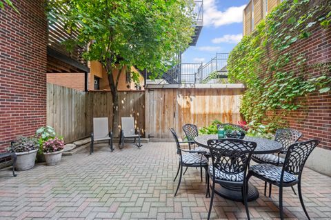 Tiny photo for 2327 N Bosworth Avenue, Chicago, IL 60614 (MLS # 12451428)