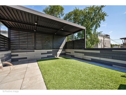 Tiny photo for 2029 N Hoyne Avenue, Chicago, IL 60647 (MLS # 12732201)