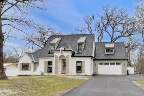 Photo of 1107 Quassey Avenue, Lake Bluff, IL 60044 (MLS # 12591661)